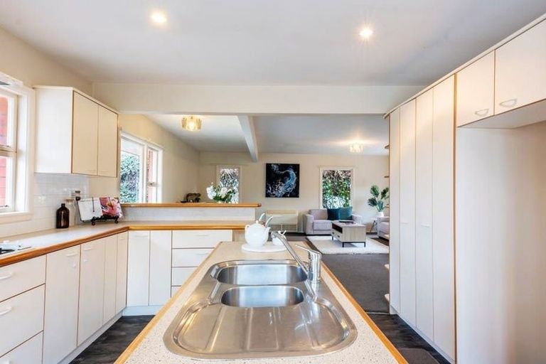 Photo of property in 147 Wairakei Road, Bryndwr, Christchurch, 8053