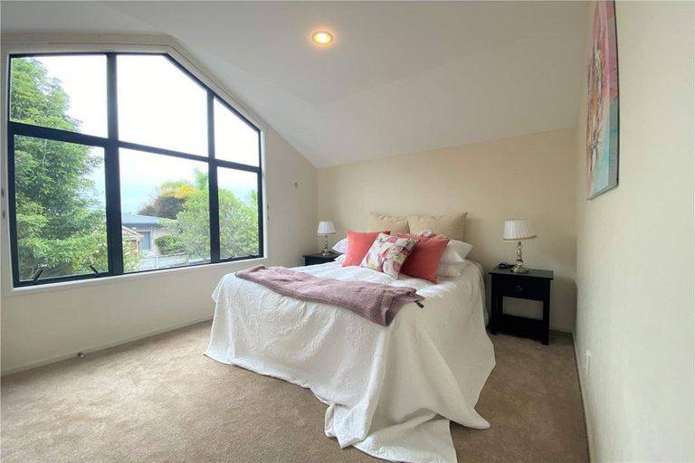 Photo of property in 16 Kilsyth Way, East Tamaki Heights, Auckland, 2016