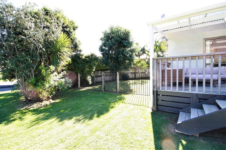 Photo of property in 17 Mako Avenue, Whiritoa, Whangamata, 3691