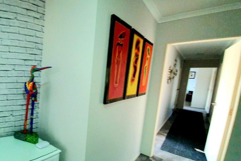 Photo of property in 21 Hawk Place, Welcome Bay, Tauranga, 3112