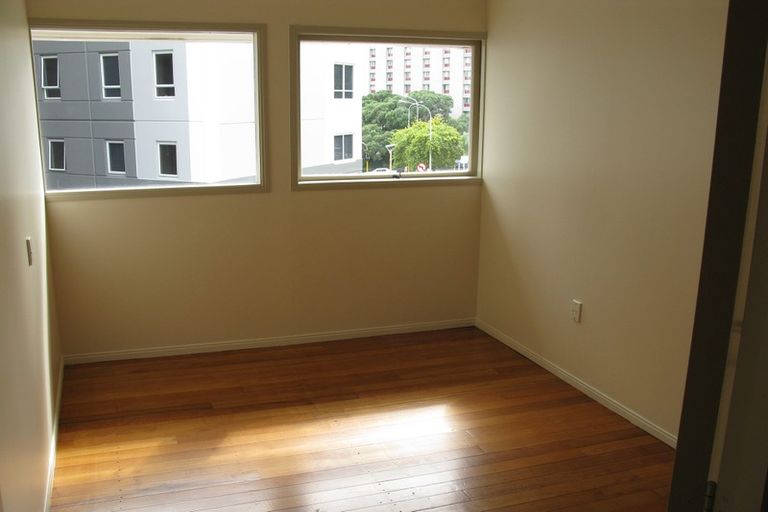 Photo of property in 1/129 Grafton Road, Grafton, Auckland, 1010