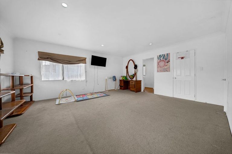 Photo of property in 25a Rothery Road, Hillpark, Auckland, 2102