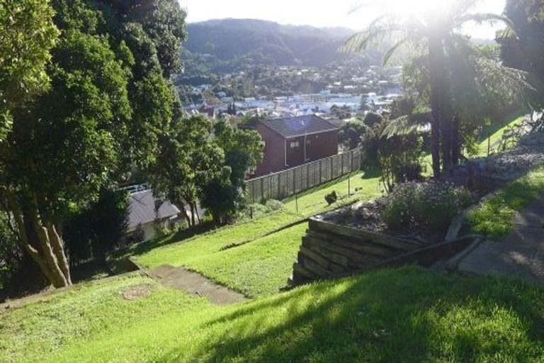 Photo of property in 27 Tawa Terrace, Tawa, Wellington, 5028