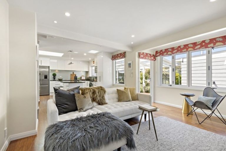 Photo of property in 40 Chamberlain Road, Karori, Wellington, 6012