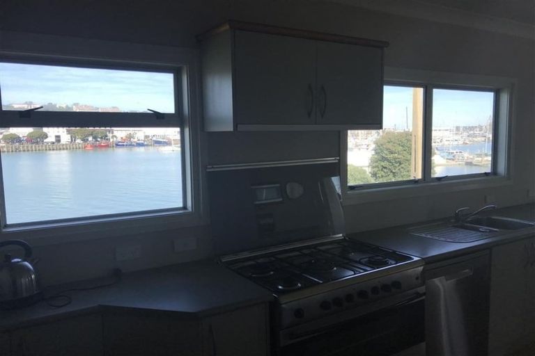 Photo of property in 2/1 Charles Street, Westshore, Napier, 4110