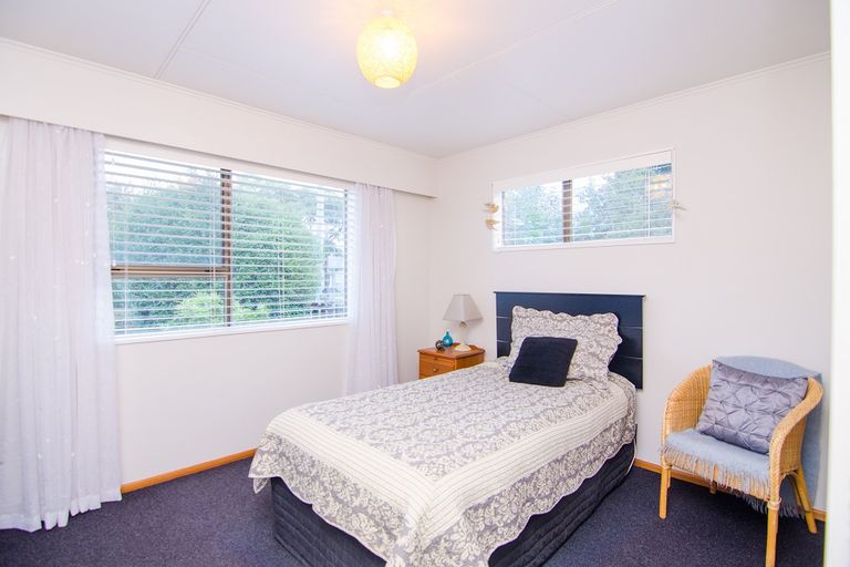 Photo of property in 32 Victoria Street, Carterton, 5713