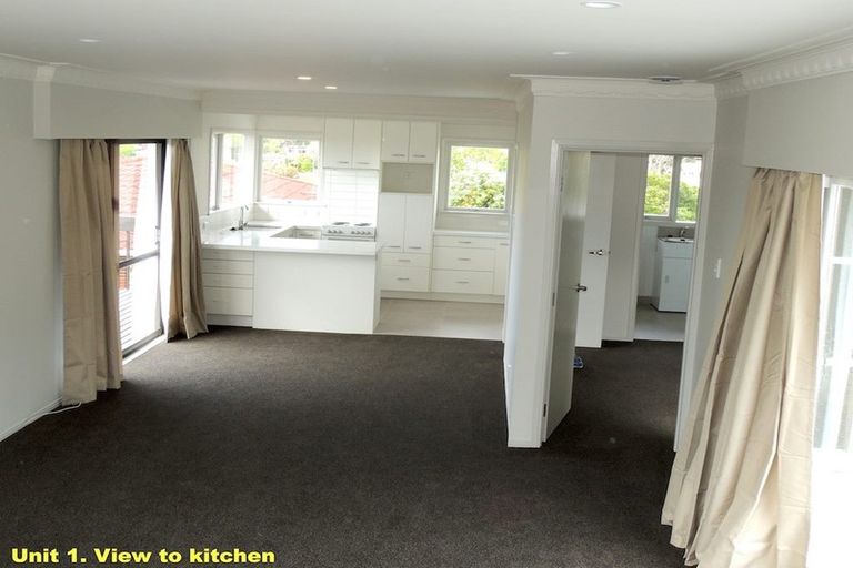 Photo of property in 9 Seaview Road, Castor Bay, Auckland, 0620