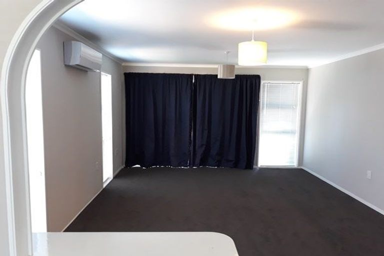 Photo of property in 4/82 Russell Street, Palmerston North, 4414