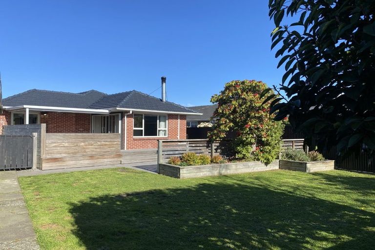 Photo of property in 57 Liverton Crescent, Bishopdale, Christchurch, 8053