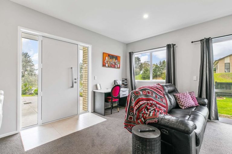 Photo of property in 14 Matau Close, Te Kauwhata, 3710