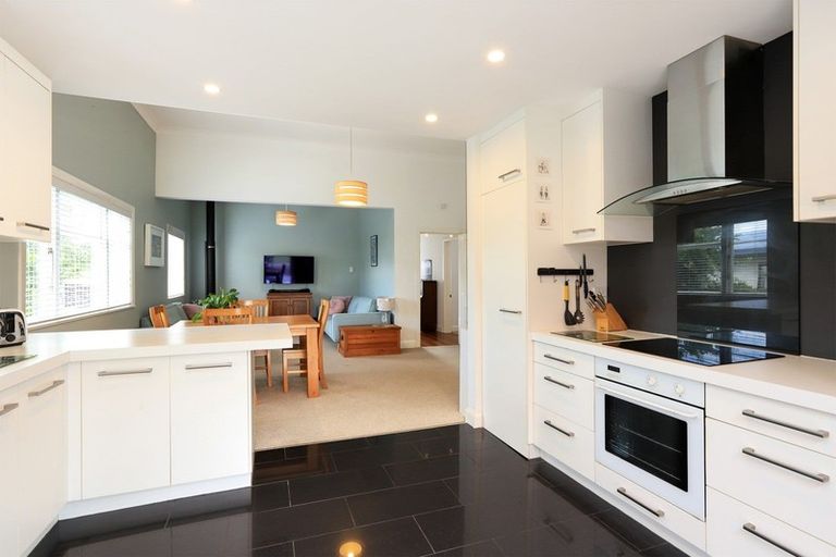 Photo of property in 4 Lamason Street, Greenmeadows, Napier, 4112