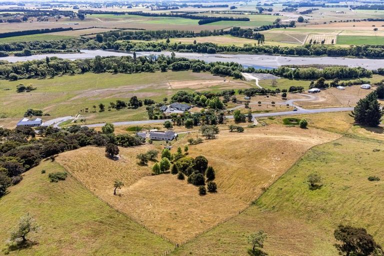 Photo of property in 811 Te Whiti Road, Te Whiti, Masterton, 5884