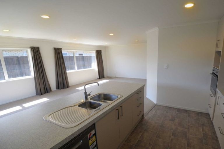 Photo of property in 9 Burford Way, Rolleston, 7615