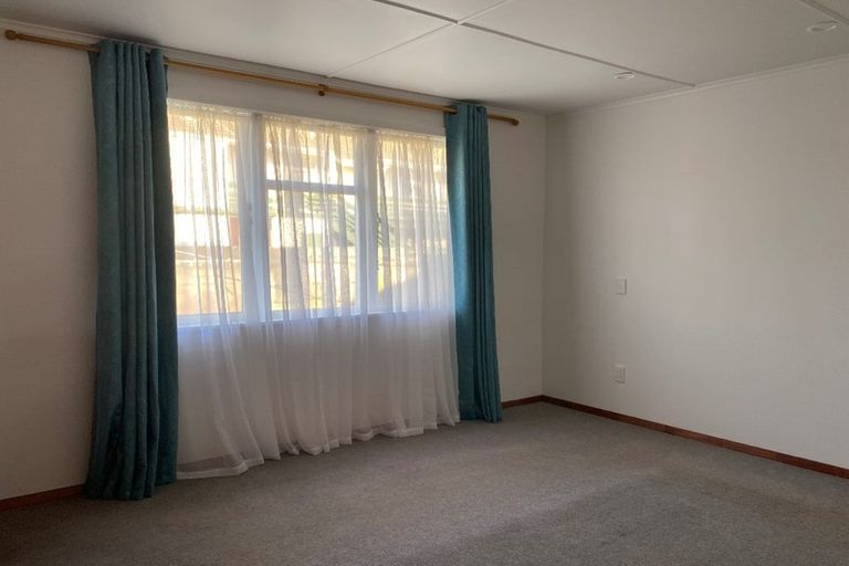 Photo of property in 14 Trevethick Grove, Woburn, Lower Hutt, 5010