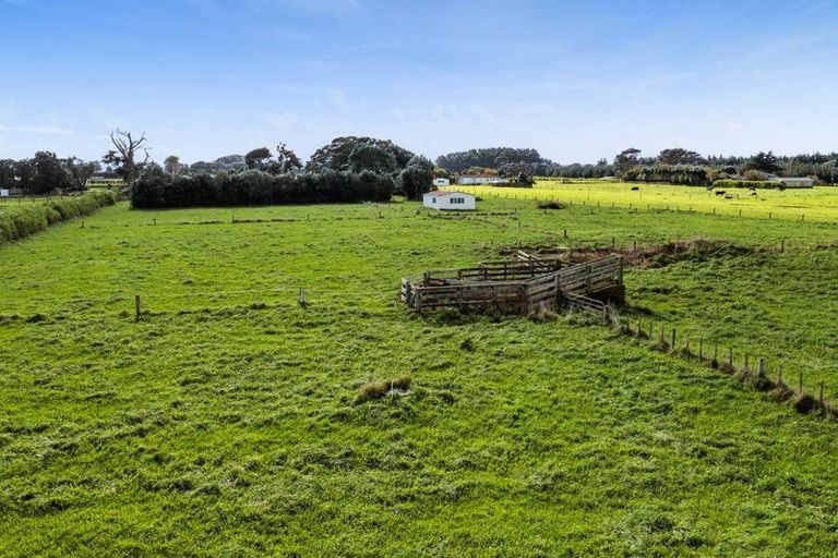 Photo of property in 1277 South Road, Manaia, Hawera, 4678