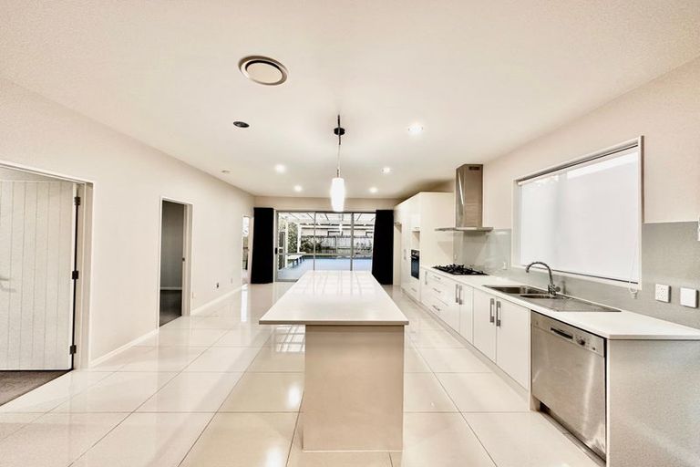Photo of property in 18 Dromoland Drive, Flat Bush, Auckland, 2019