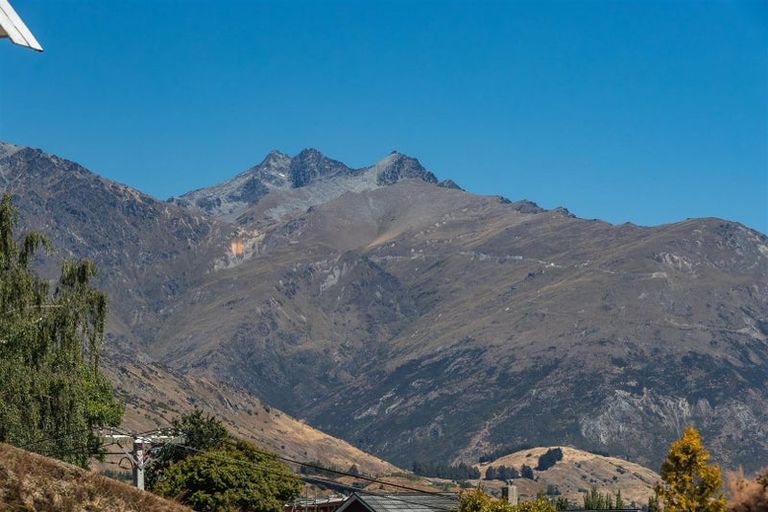 Photo of property in 23 Berkshire Street, Arrowtown, 9302