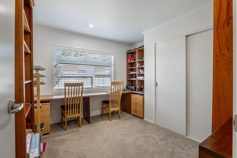 Photo of property in 14 Hatton Road, Orewa, 0931