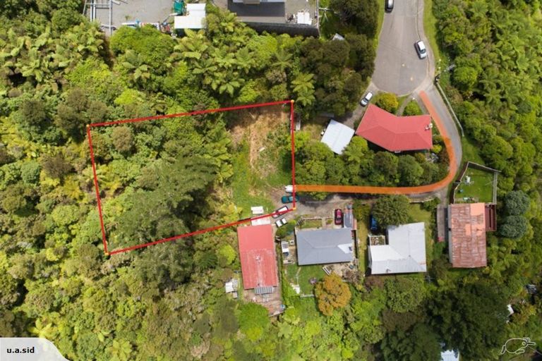 Photo of property in 11 Gribble Grove, Stokes Valley, Lower Hutt, 5019