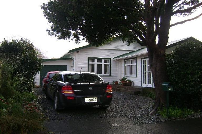 Photo of property in 33 Bauchop Road, Waterloo, Lower Hutt, 5011