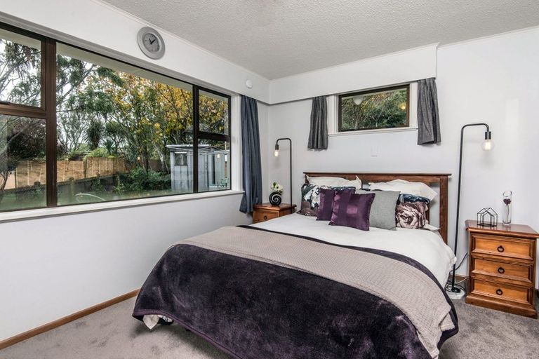 Photo of property in 10 Beazley Avenue, Paparangi, Wellington, 6037