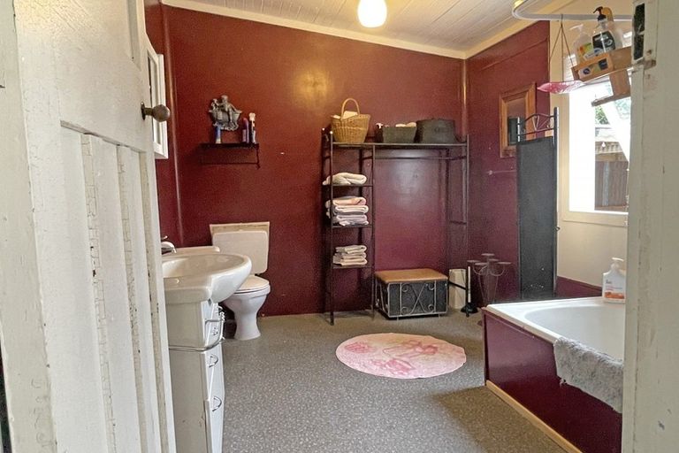 Photo of property in 8 Christian Street, Dannevirke, 4930