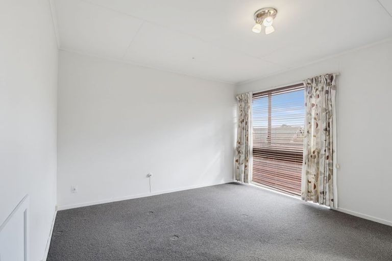 Photo of property in 1/146 Victoria Avenue, Hokowhitu, Palmerston North, 4410