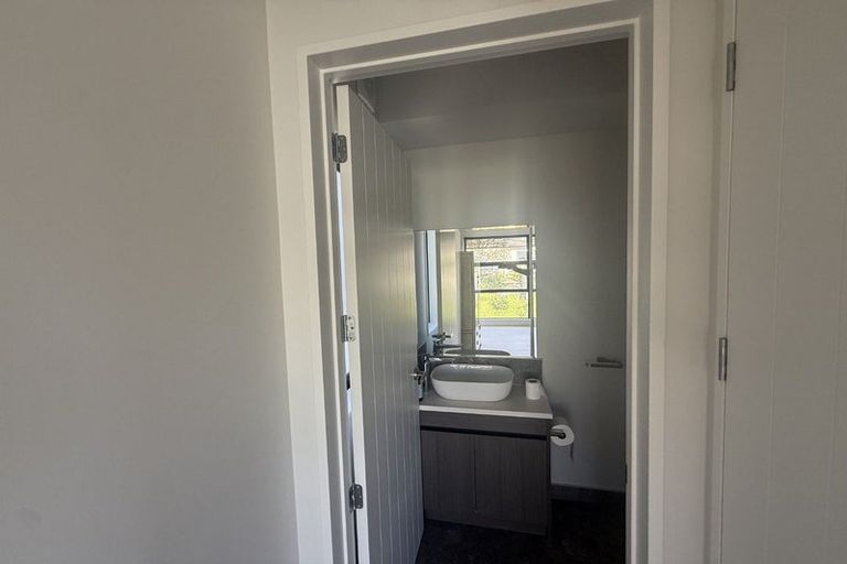 Photo of property in 1/27 Hastings Road, Mairangi Bay, Auckland, 0630