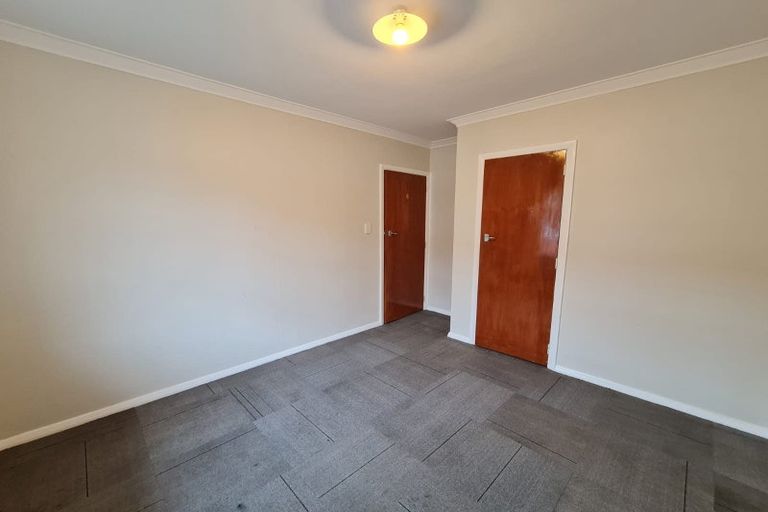 Photo of property in 2/62 Gibbons Street, Ebdentown, Upper Hutt, 5018