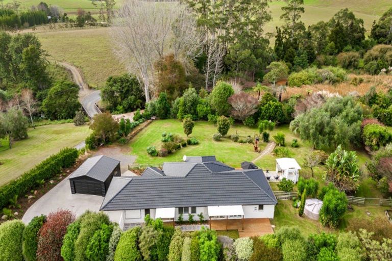 Photo of property in 97 Shepherd Road, Kerikeri, 0230