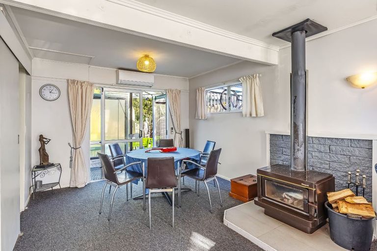 Photo of property in 110 Arawhata Road, Paraparaumu, 5032