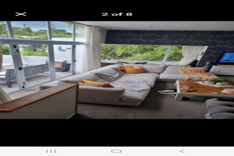 Photo of property in 2/30 Matipo Road, Mairangi Bay, Auckland, 0630
