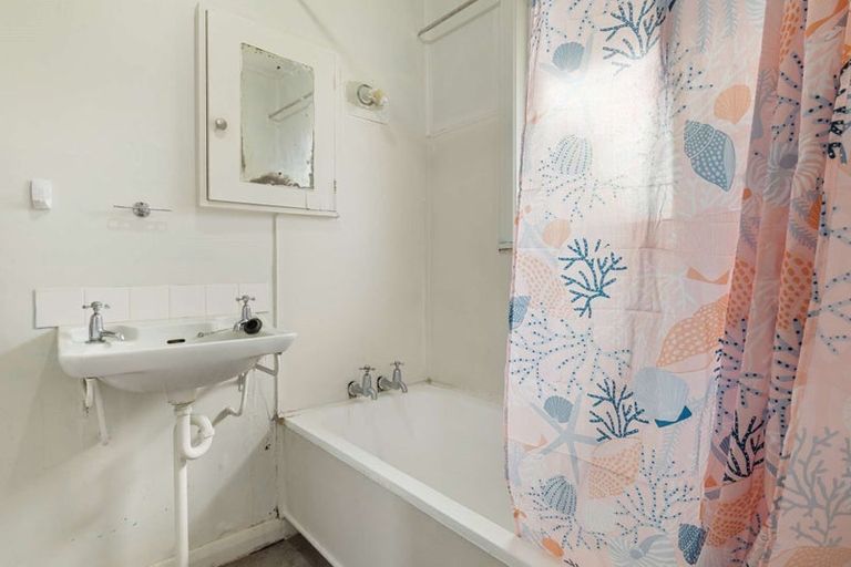 Photo of property in 2 Forsyth Street, St Andrews, Hamilton, 3200