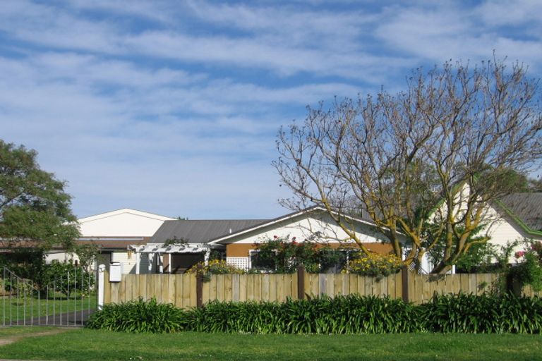 Photo of property in 3 Queens Road, Elgin, Gisborne, 4010