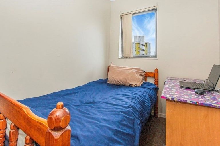 Photo of property in Heritage Tower Apartments, 517/22 Nelson Street, Auckland Central, Auckland, 1010