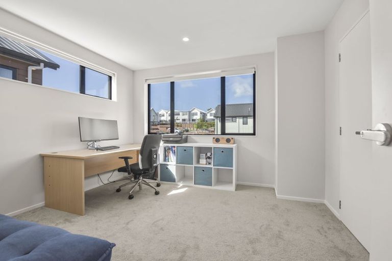 Photo of property in 10 Seafarer Crescent, Stanmore Bay, Whangaparaoa, 0932