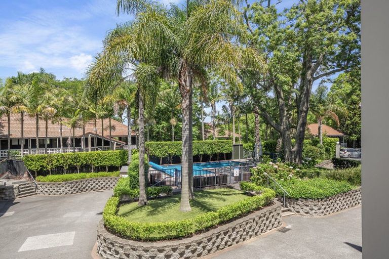 Photo of property in 9/177 Hurstmere Road, Takapuna, Auckland, 0622