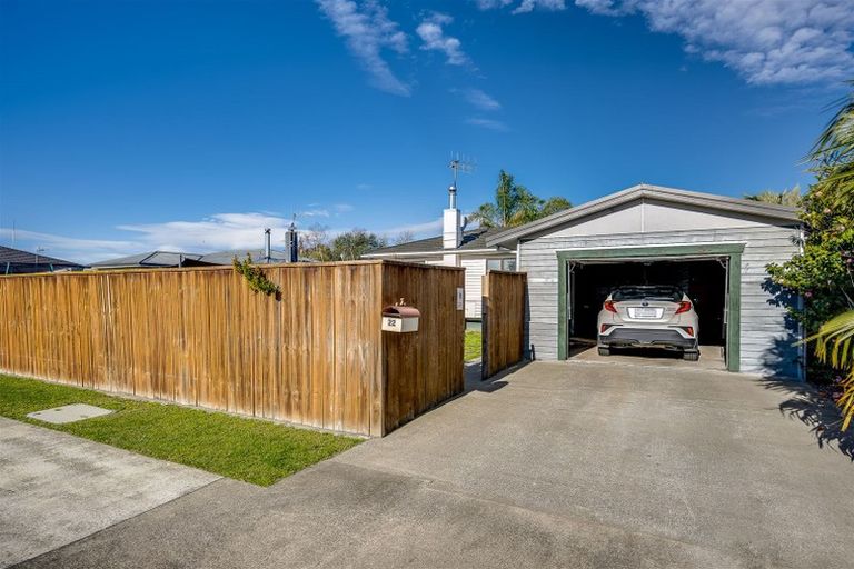 Photo of property in 22 Chester Street, Taradale, Napier, 4112