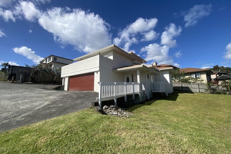 Photo of property in 30 Vireya Court, Goodwood Heights, Auckland, 2105