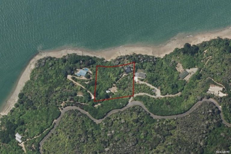 Photo of property in 606 Moetapu Bay Road, Moetapu Bay, Picton, 7282