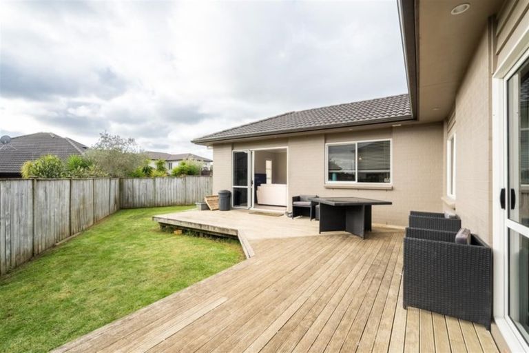 Photo of property in 11 Amapur Place, Flat Bush, Auckland, 2019