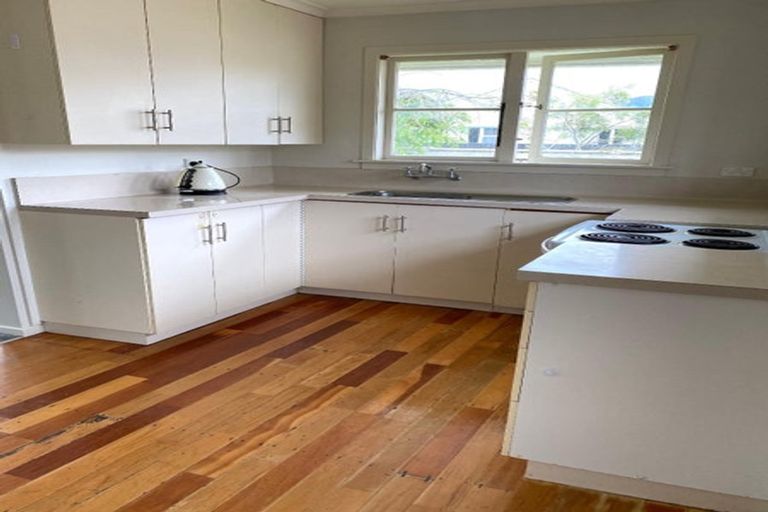 Photo of property in 79 Wai-iti Crescent, Woburn, Lower Hutt, 5010