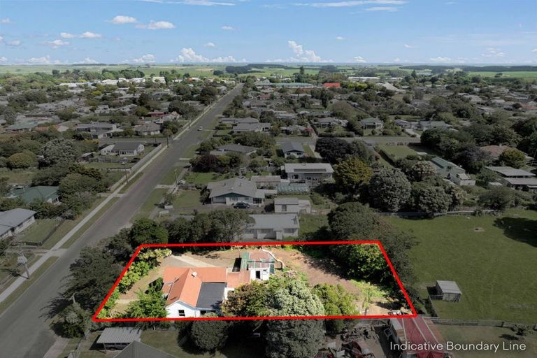 Photo of property in 41 Gloag Street, Waverley, 4510