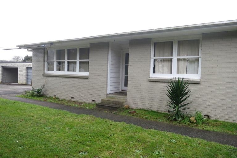 Photo of property in 2/42 Halsey Road, Manurewa, Auckland, 2102