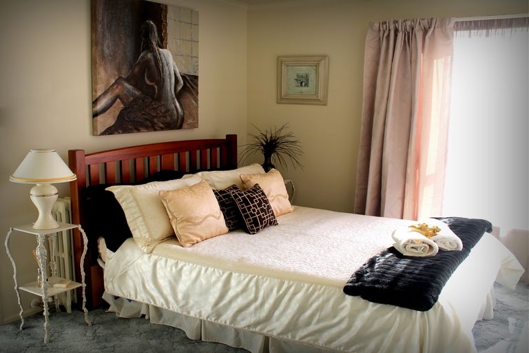 Photo of property in 7 North Foreland Street, Waihola, Milton, 9073