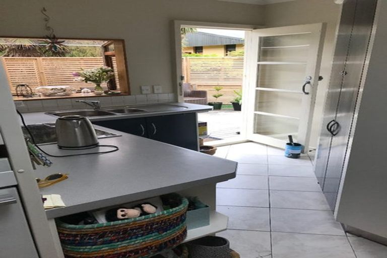 Photo of property in 84 Matatua Road, Raumati Beach, Paraparaumu, 5032