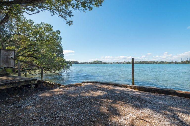 Photo of property in 51 Norwood Road, Bayswater, Auckland, 0622