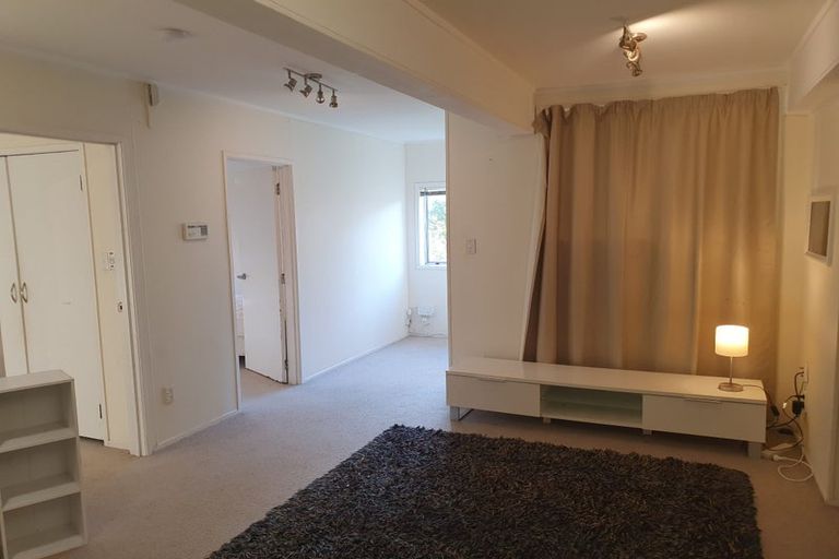 Photo of property in 6 Lemnos Place, Titirangi, Auckland, 0604