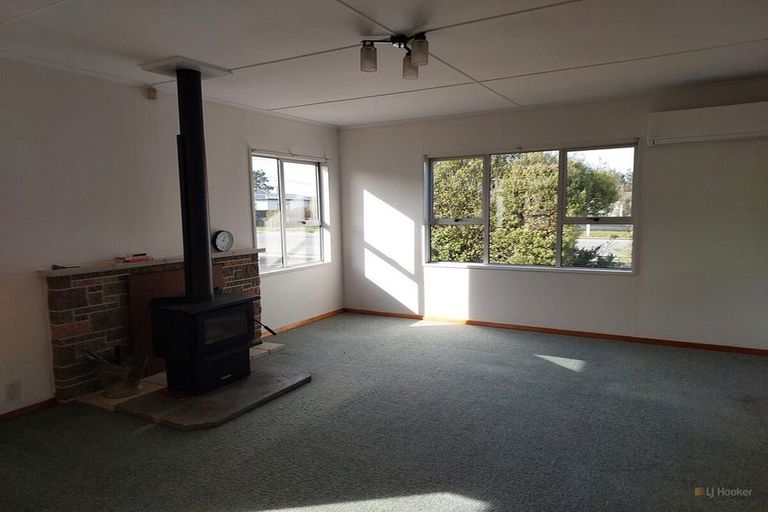 Photo of property in 25 Waimate Highway, Makikihi, Waimate, 7978