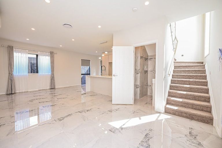 Photo of property in 15/21 Hazards Road, Weymouth, Auckland, 2103